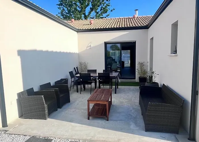 Chaleureux Entre Et Nature, - Fr-1-426-574 *